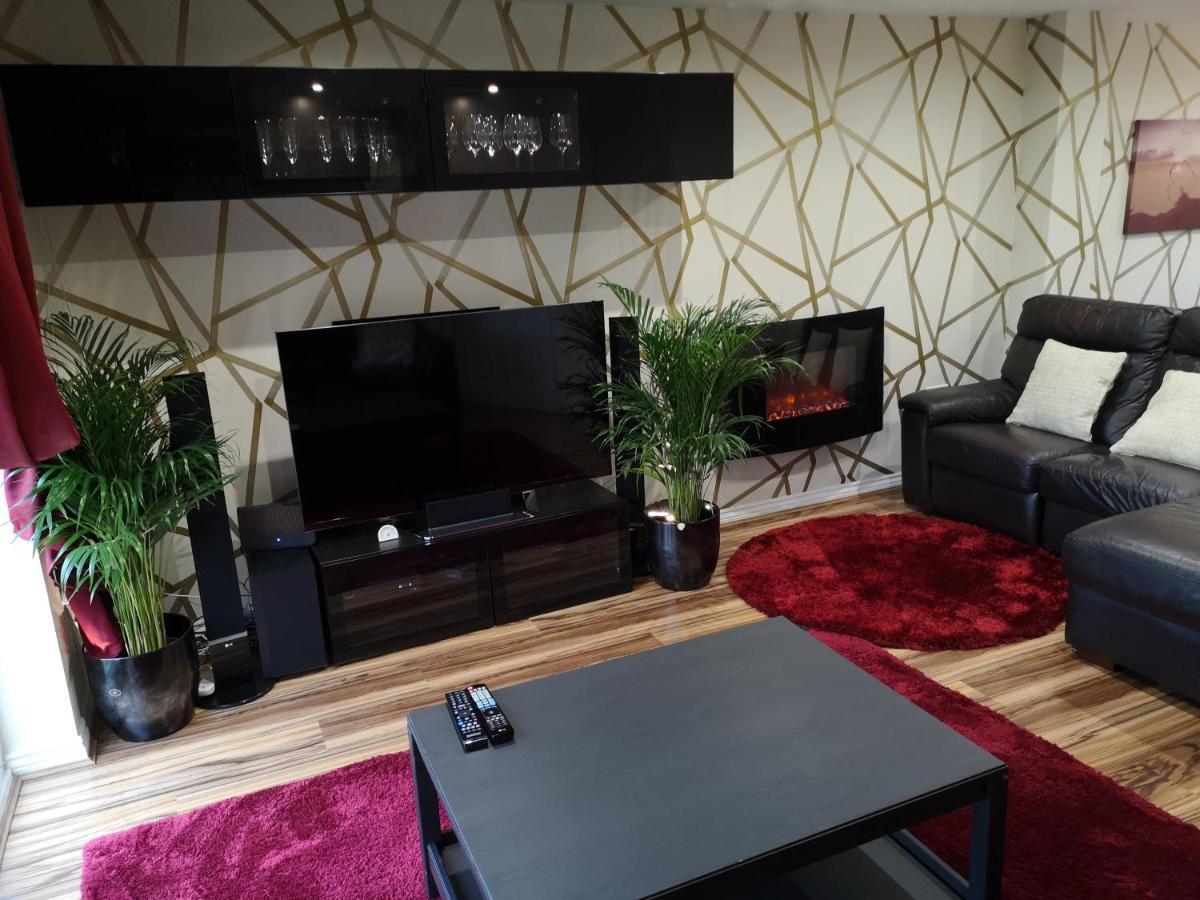 Nightingale Gardens - 4 Bed Detached House - Manchester Apartment Luaran gambar