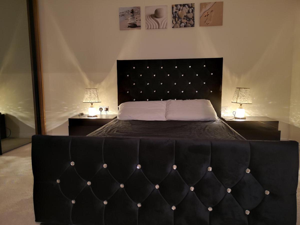 Nightingale Gardens - 4 Bed Detached House - Manchester Apartment Luaran gambar