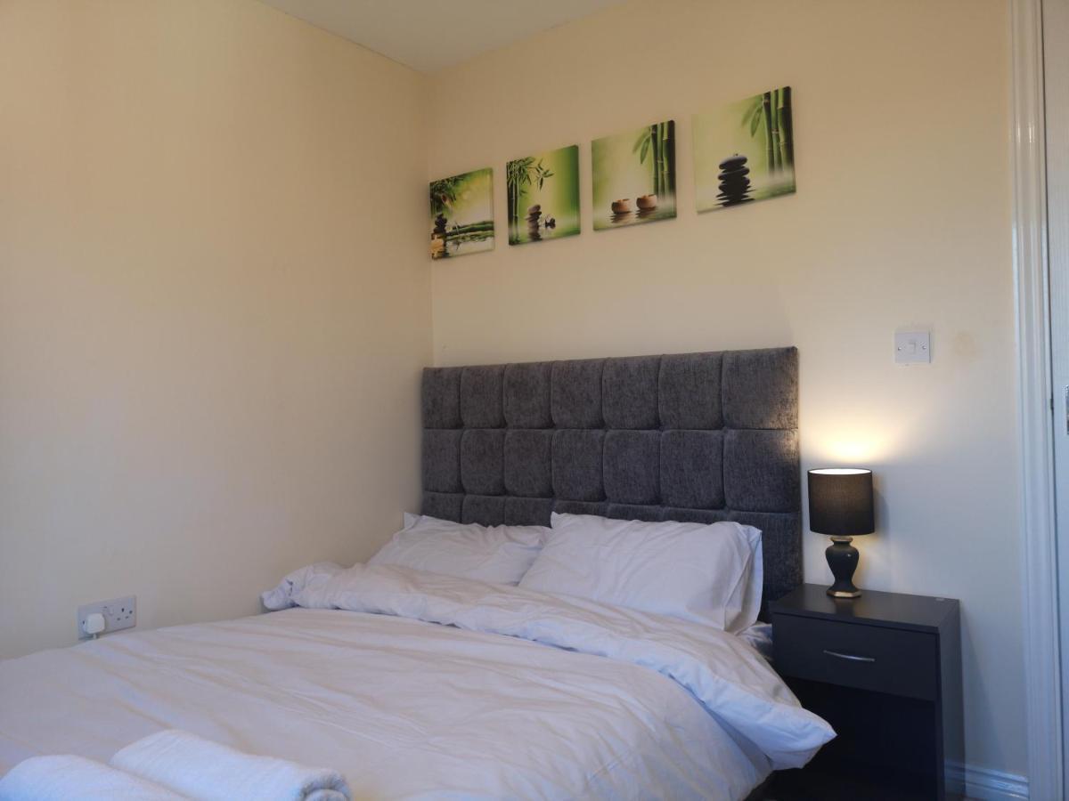 Nightingale Gardens - 4 Bed Detached House - Manchester Apartment Luaran gambar
